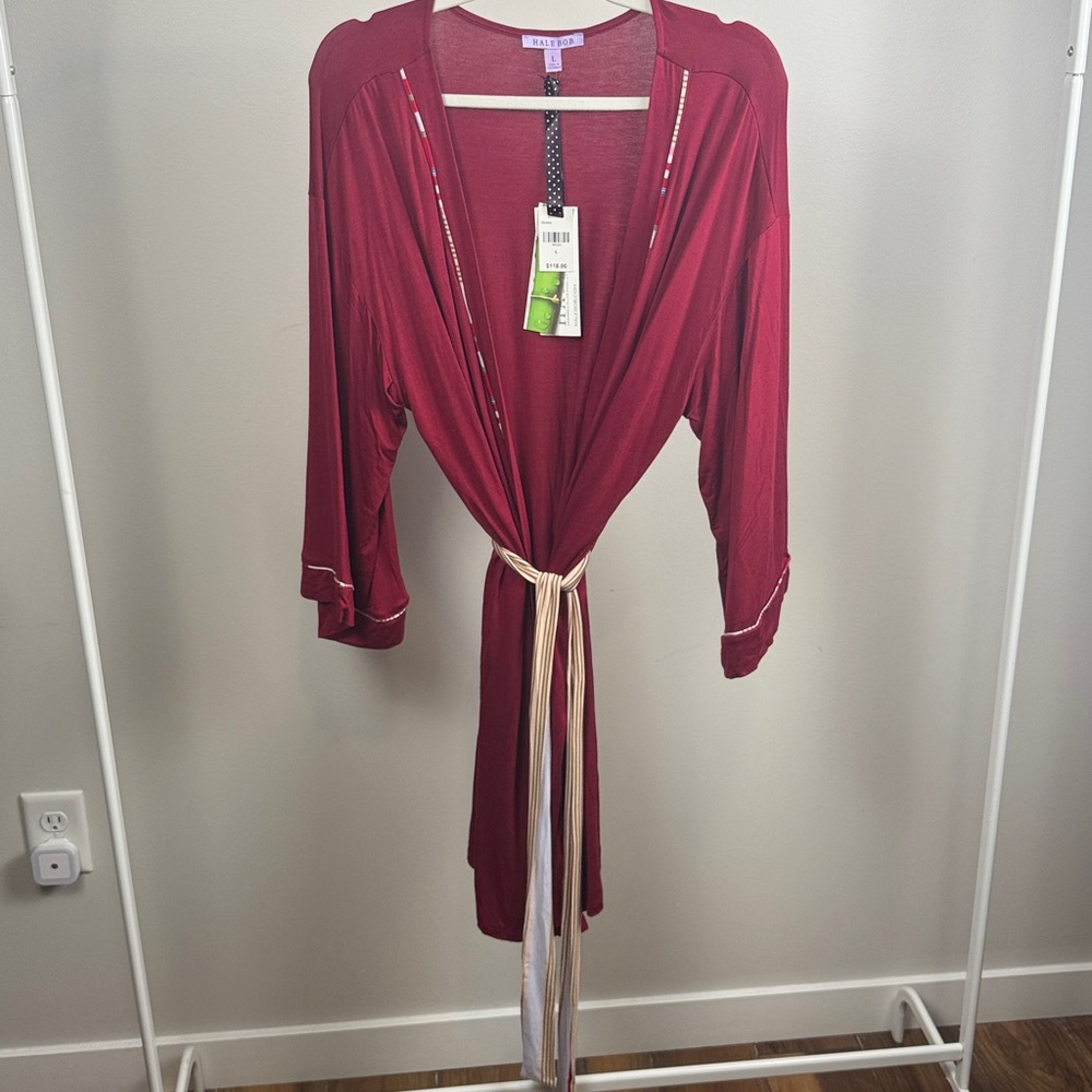 💠NWT Hale Bob Robe (L)